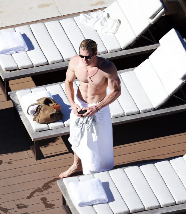 Chris Hemsworth Vacation Bedroom Scene